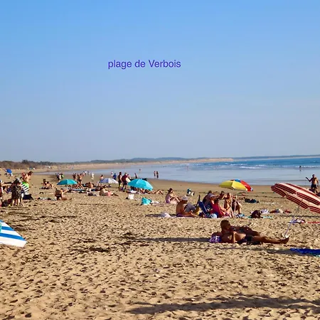 Près Des Claires * Le Château-dʼOléron